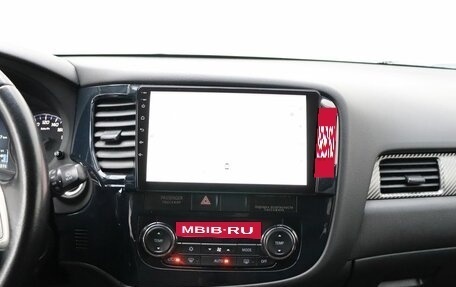 Mitsubishi Outlander III рестайлинг 3, 2014 год, 1 349 000 рублей, 20 фотография