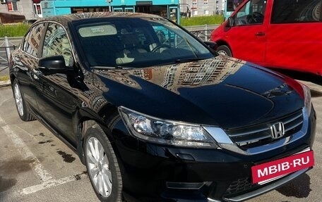 Honda Accord IX рестайлинг, 2013 год, 1 400 000 рублей, 3 фотография