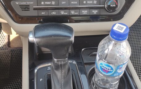 KIA Carnival III, 2017 год, 2 650 000 рублей, 9 фотография