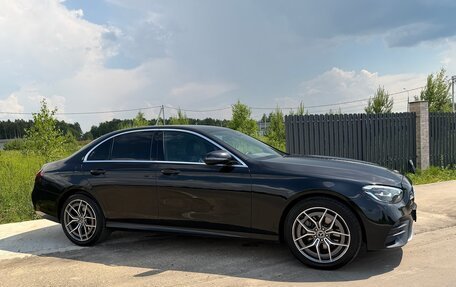 Mercedes-Benz E-Класс, 2022 год, 2 590 000 рублей, 17 фотография