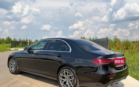 Mercedes-Benz E-Класс, 2022 год, 2 590 000 рублей, 12 фотография