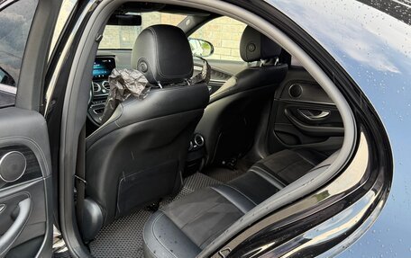 Mercedes-Benz E-Класс, 2022 год, 2 590 000 рублей, 21 фотография
