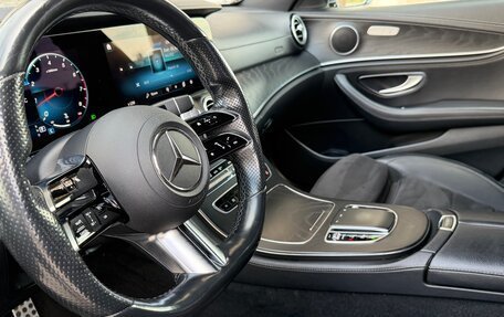 Mercedes-Benz E-Класс, 2022 год, 2 590 000 рублей, 20 фотография