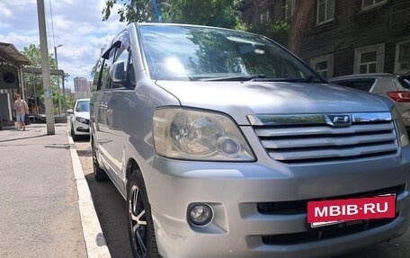 Toyota Noah III, 2002 год, 780 000 рублей, 5 фотография