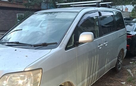 Toyota Noah III, 2002 год, 780 000 рублей, 17 фотография