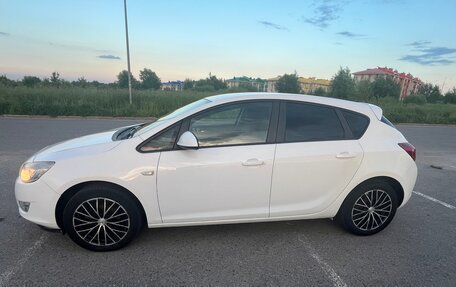 Opel Astra J, 2011 год, 750 000 рублей, 6 фотография