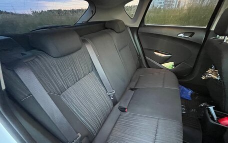 Opel Astra J, 2011 год, 750 000 рублей, 5 фотография