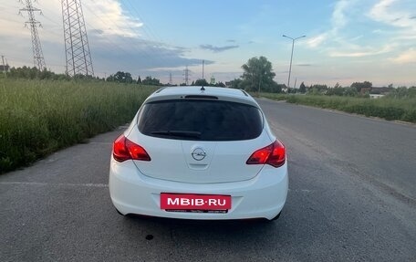 Opel Astra J, 2011 год, 750 000 рублей, 2 фотография