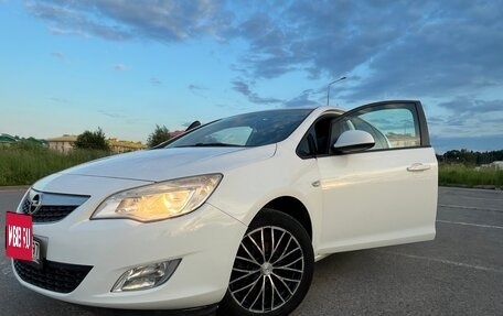 Opel Astra J, 2011 год, 750 000 рублей, 7 фотография