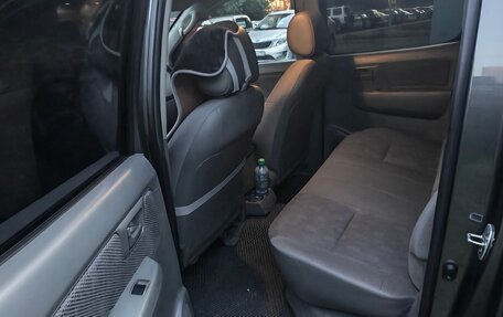 Toyota Hilux VII, 2010 год, 2 300 000 рублей, 7 фотография