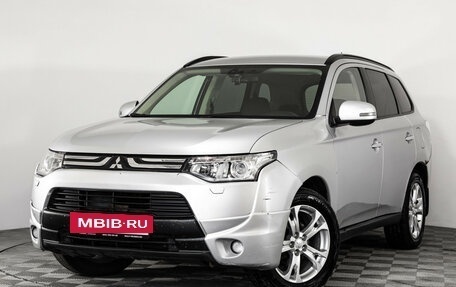 Mitsubishi Outlander III рестайлинг 3, 2013 год, 1 449 000 рублей, 2 фотография