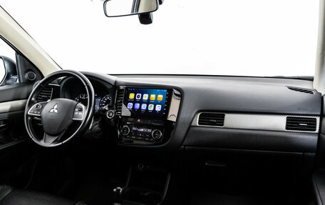 Mitsubishi Outlander III рестайлинг 3, 2013 год, 1 449 000 рублей, 10 фотография