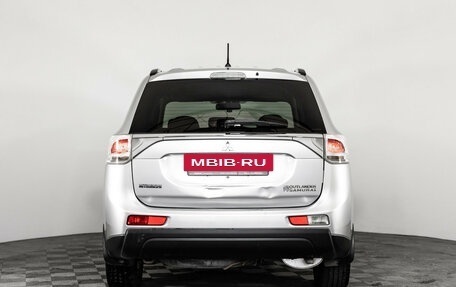 Mitsubishi Outlander III рестайлинг 3, 2013 год, 1 449 000 рублей, 7 фотография