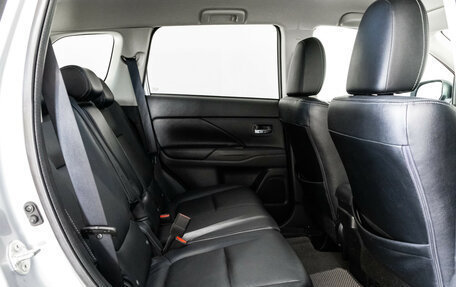 Mitsubishi Outlander III рестайлинг 3, 2013 год, 1 449 000 рублей, 17 фотография