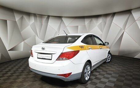 Hyundai Solaris II рестайлинг, 2016 год, 429 000 рублей, 2 фотография