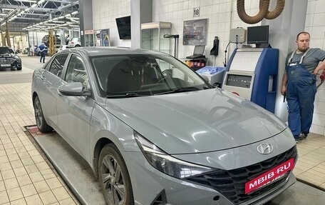 Hyundai Elantra, 2021 год, 1 899 000 рублей, 2 фотография