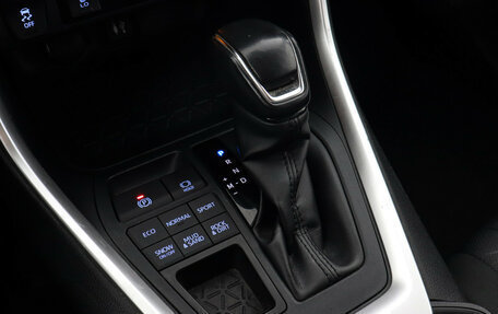 Toyota RAV4, 2019 год, 3 419 000 рублей, 14 фотография