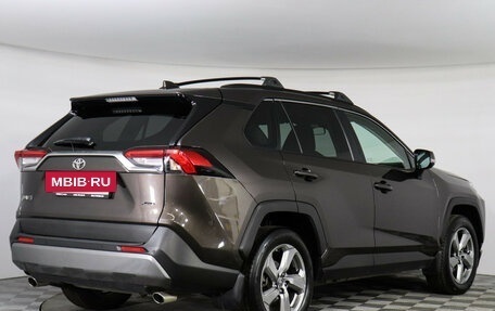 Toyota RAV4, 2019 год, 3 419 000 рублей, 5 фотография