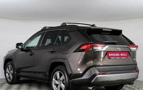 Toyota RAV4, 2019 год, 3 419 000 рублей, 7 фотография