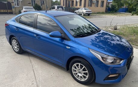Hyundai Solaris II рестайлинг, 2017 год, 1 400 000 рублей, 2 фотография