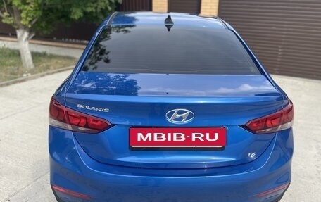 Hyundai Solaris II рестайлинг, 2017 год, 1 400 000 рублей, 5 фотография