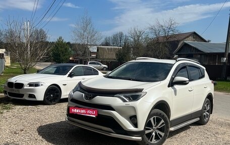 Toyota RAV4, 2017 год, 2 550 000 рублей, 5 фотография