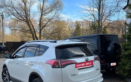 Toyota RAV4, 2017 год, 2 550 000 рублей, 4 фотография