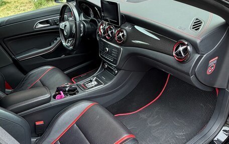 Mercedes-Benz CLA AMG, 2015 год, 2 470 000 рублей, 15 фотография