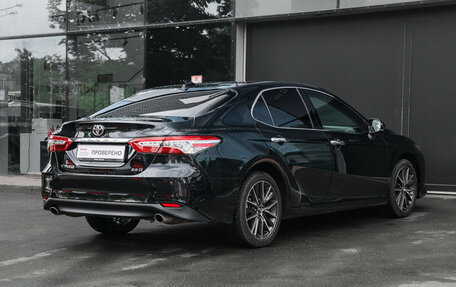 Toyota Camry, 2023 год, 3 650 000 рублей, 5 фотография