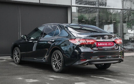 Toyota Camry, 2023 год, 3 650 000 рублей, 7 фотография