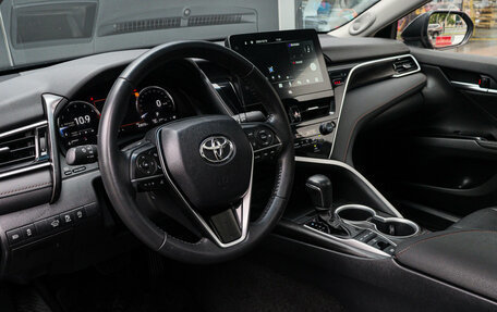 Toyota Camry, 2023 год, 3 650 000 рублей, 15 фотография
