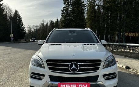 Mercedes-Benz M-Класс, 2013 год, 1 900 000 рублей, 3 фотография