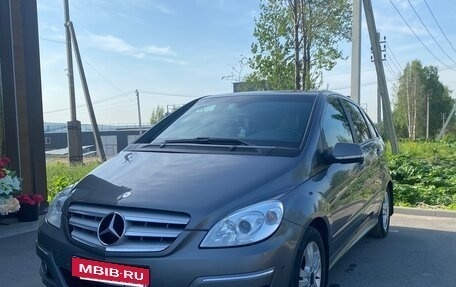 Mercedes-Benz B-Класс, 2010 год, 640 000 рублей, 4 фотография