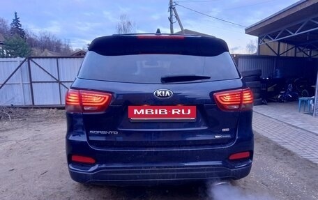 KIA Sorento III Prime рестайлинг, 2018 год, 1 750 000 рублей, 4 фотография