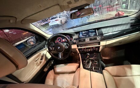 BMW 5 серия, 2010 год, 2 700 000 рублей, 10 фотография