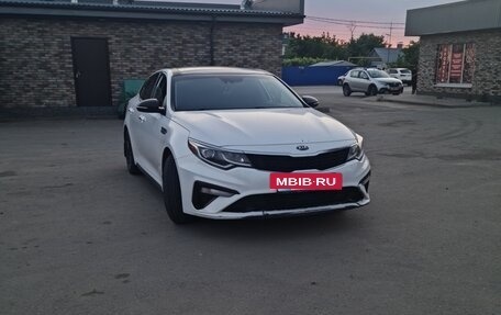 KIA Optima IV, 2020 год, 1 900 000 рублей, 2 фотография