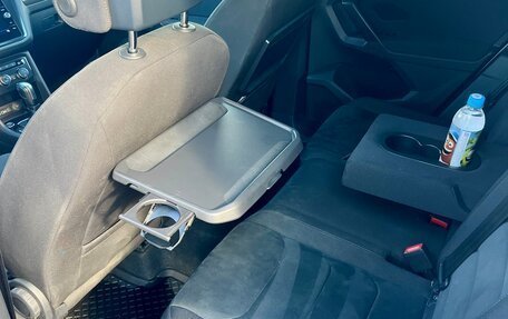 Volkswagen Tiguan II, 2020 год, 2 180 000 рублей, 10 фотография
