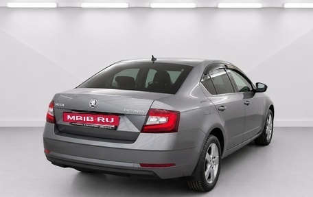 Skoda Octavia, 2018 год, 1 755 000 рублей, 4 фотография