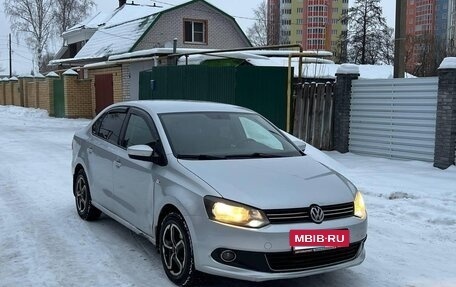 Volkswagen Polo VI (EU Market), 2013 год, 465 000 рублей, 3 фотография