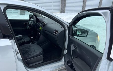 Volkswagen Polo VI (EU Market), 2013 год, 465 000 рублей, 15 фотография