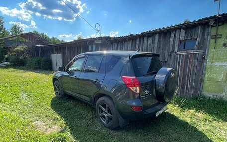 Toyota RAV4, 2006 год, 1 300 000 рублей, 2 фотография