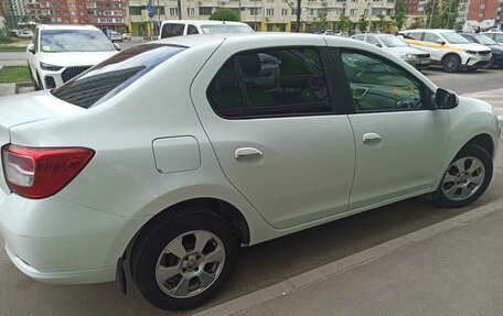 Renault Logan II, 2017 год, 750 000 рублей, 3 фотография