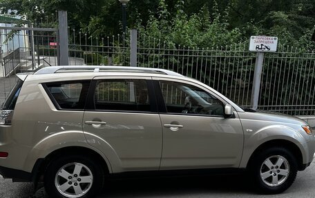 Mitsubishi Outlander III рестайлинг 3, 2008 год, 1 107 000 рублей, 7 фотография