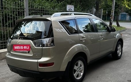 Mitsubishi Outlander III рестайлинг 3, 2008 год, 1 107 000 рублей, 6 фотография