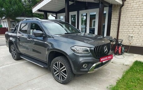 Mercedes-Benz X-Класс I, 2018 год, 4 000 000 рублей, 8 фотография