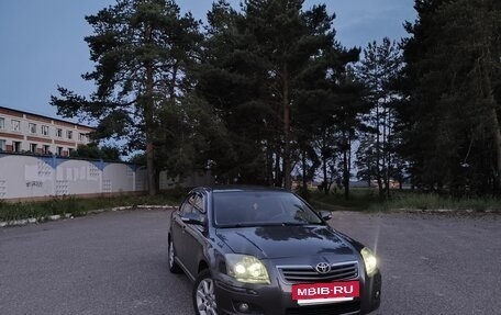 Toyota Avensis III рестайлинг, 2006 год, 650 000 рублей, 3 фотография