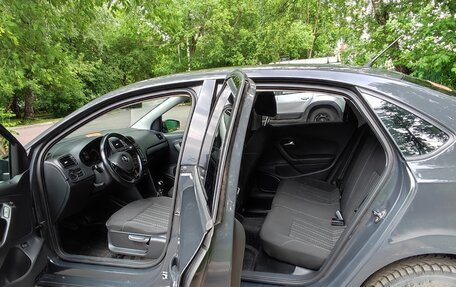 Volkswagen Polo VI (EU Market), 2016 год, 900 000 рублей, 2 фотография