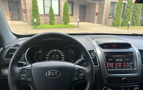 KIA Sorento II рестайлинг, 2014 год, 1 900 000 рублей, 24 фотография