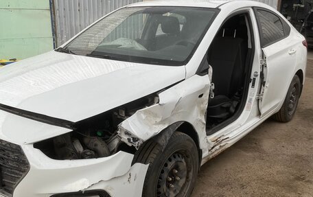 Hyundai Solaris II рестайлинг, 2018 год, 615 000 рублей, 4 фотография