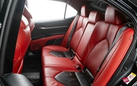 Toyota Camry, 2018 год, 2 739 000 рублей, 9 фотография